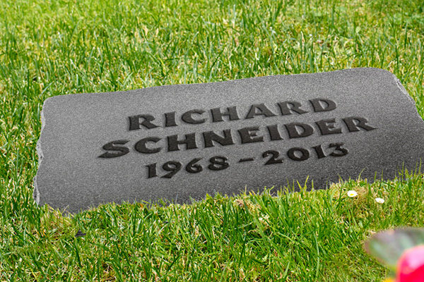 Memorum Grabplatten für Wiesengräber